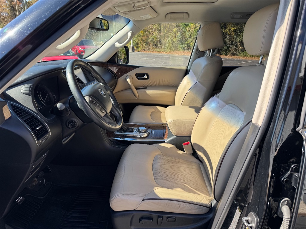 2017 Nissan Armada Platinum photo 4