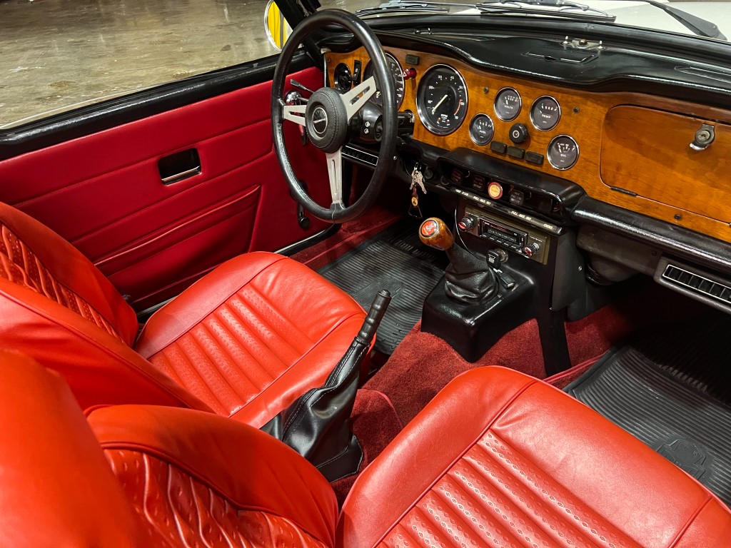 1976 Triumph TR 6 Conv 91