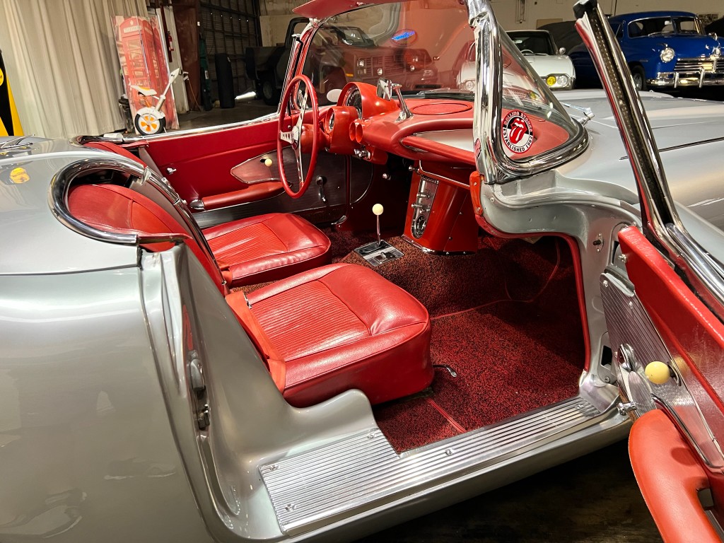 1961 Chevrolet Corvette Roadster 98