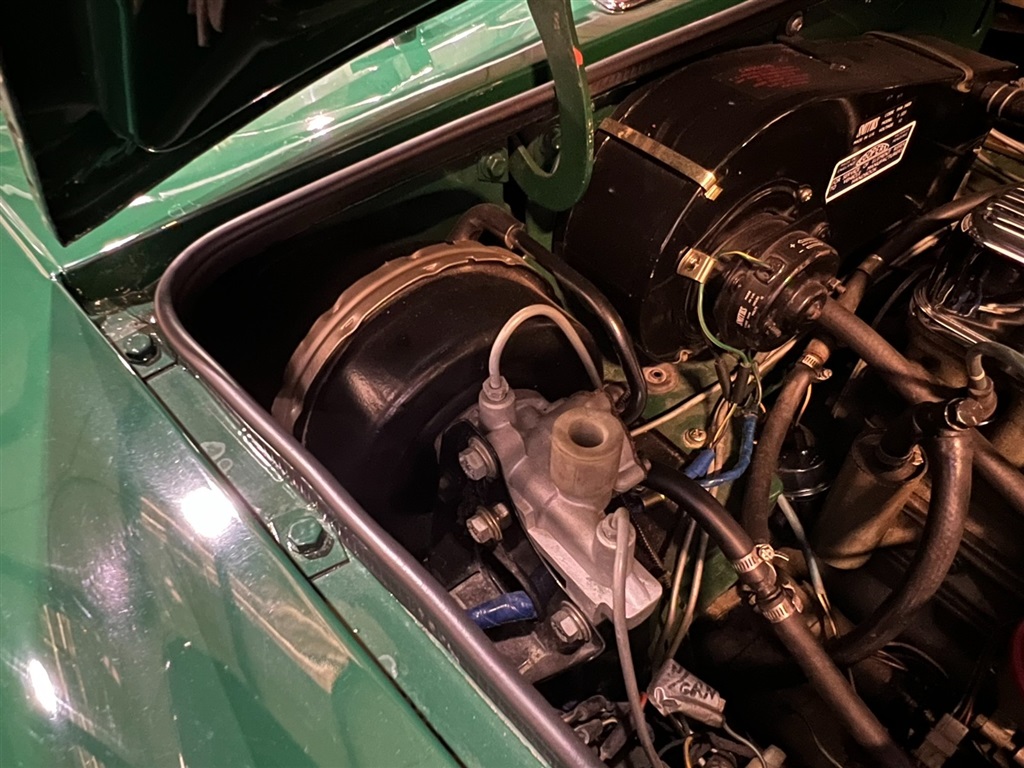 1969 MG C Convertible 71