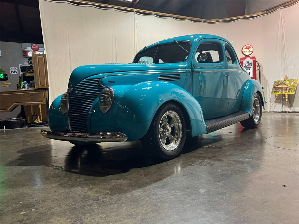 1939 Ford 5 Window Coupe 12