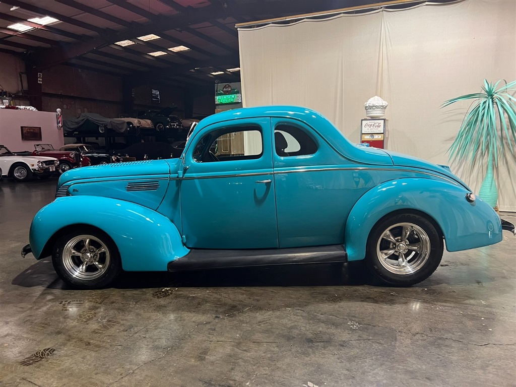 1939 Ford 5 Window Coupe 14