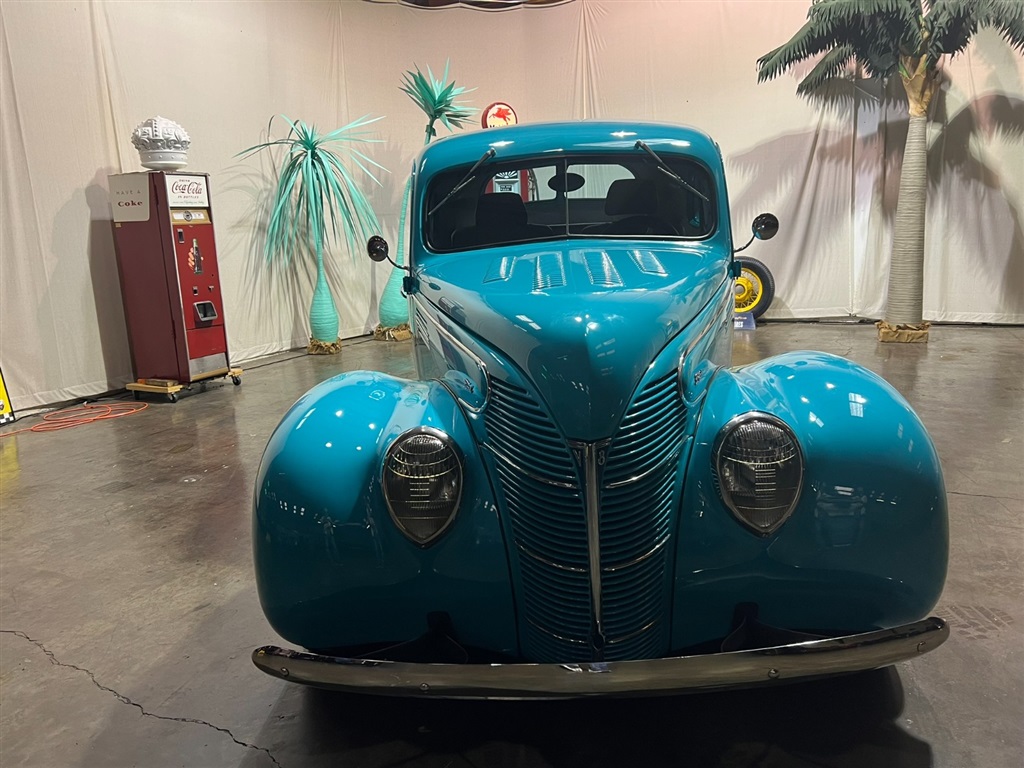 1939 Ford 5 Window Coupe 6