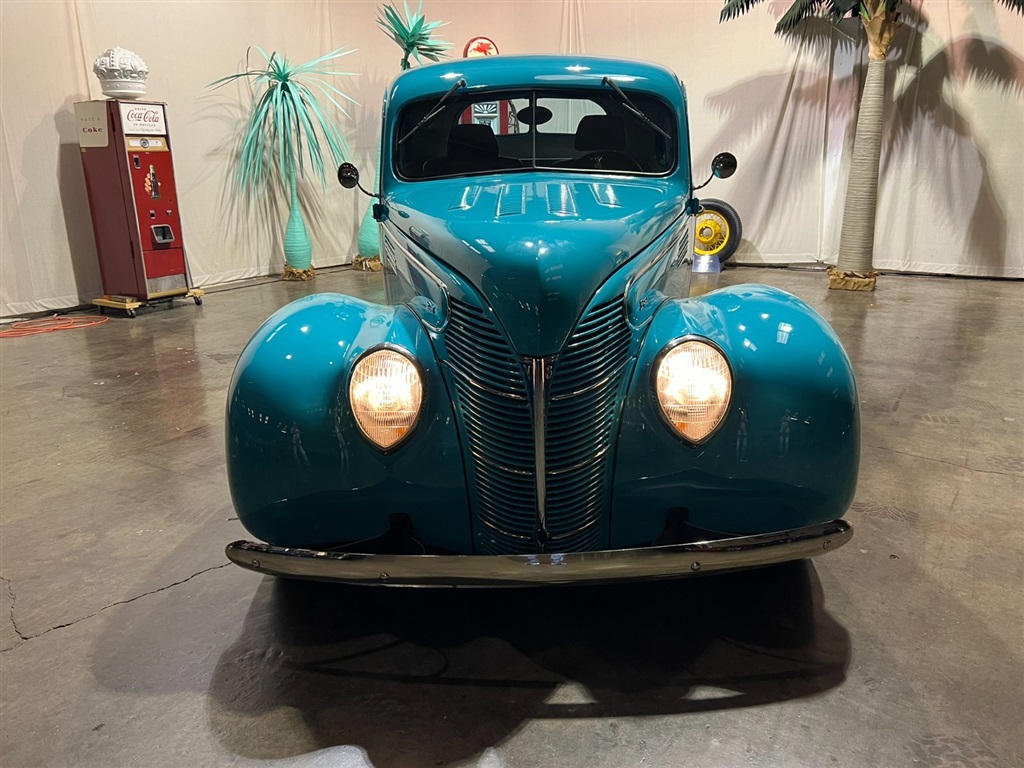 1939 Ford 5 Window Coupe 98