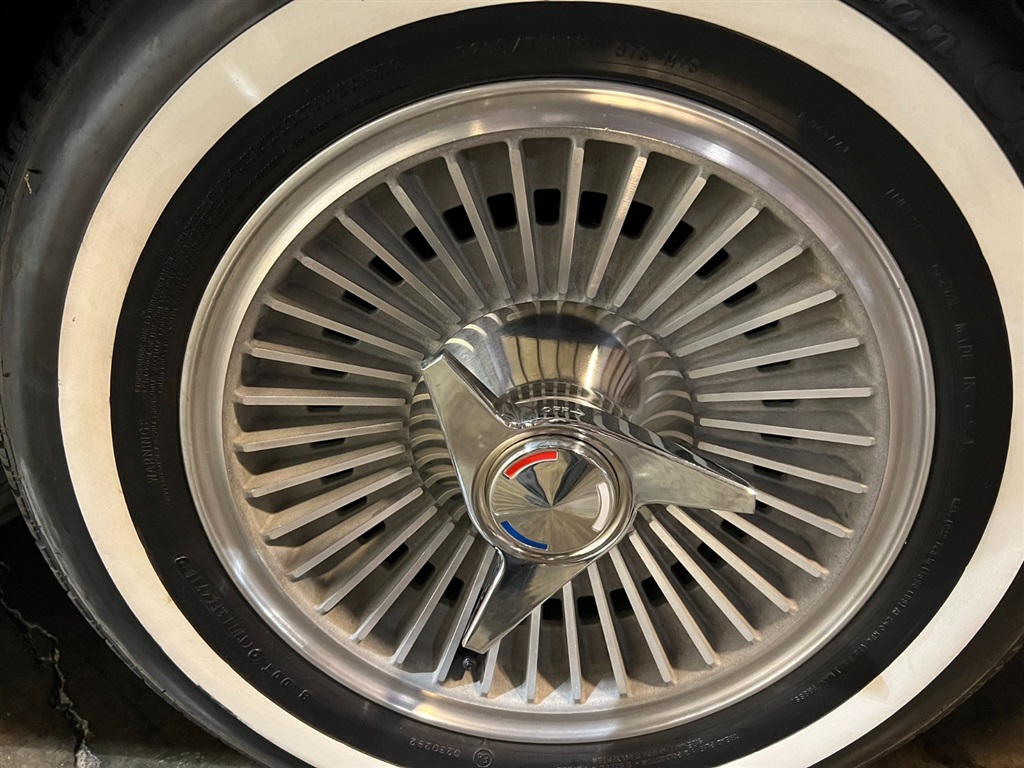 1963 Chevrolet Corvette Split Window Coupe 28