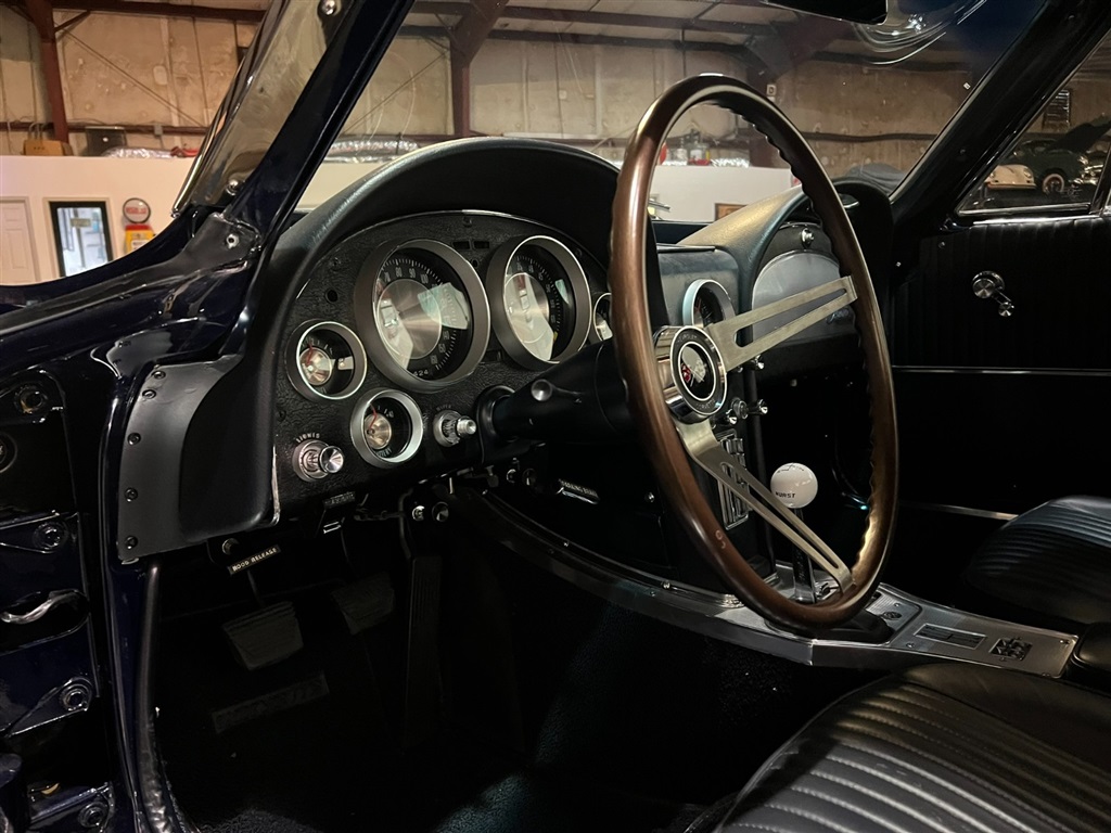 1963 Chevrolet Corvette Split Window Coupe 88