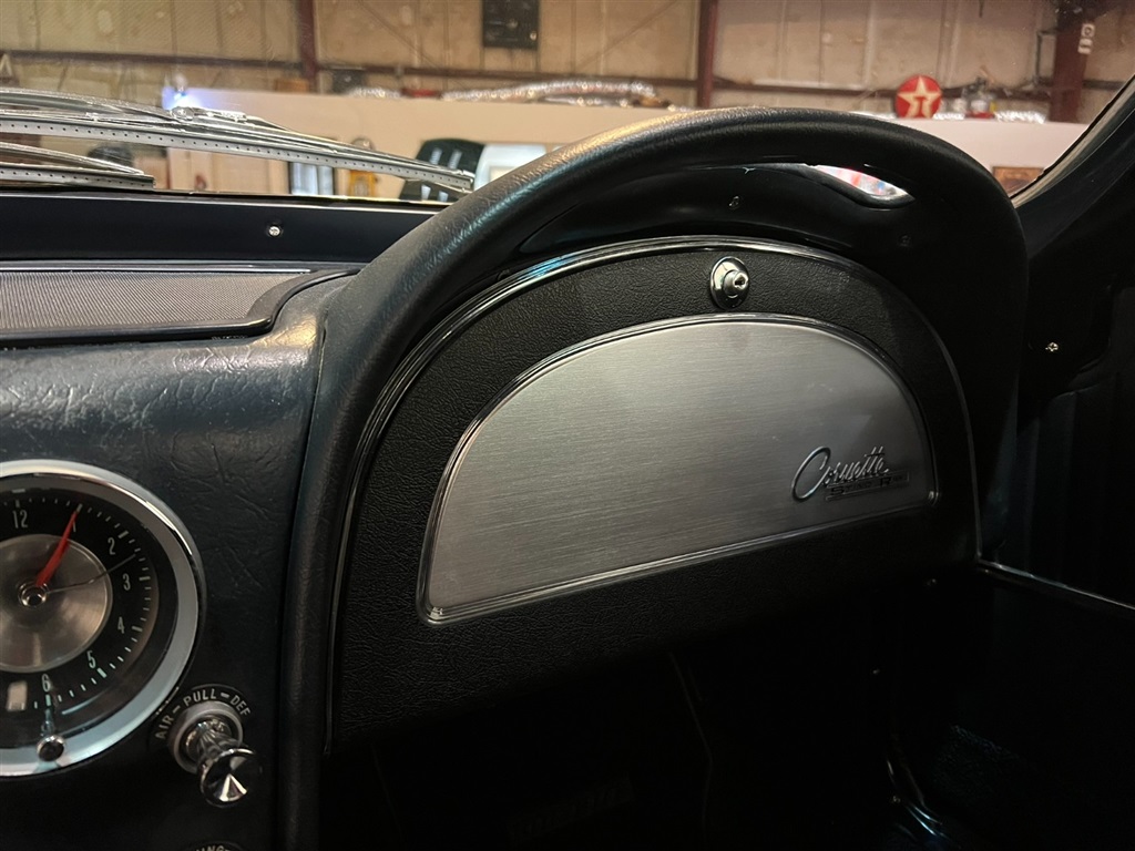 1963 Chevrolet Corvette Split Window Coupe 96