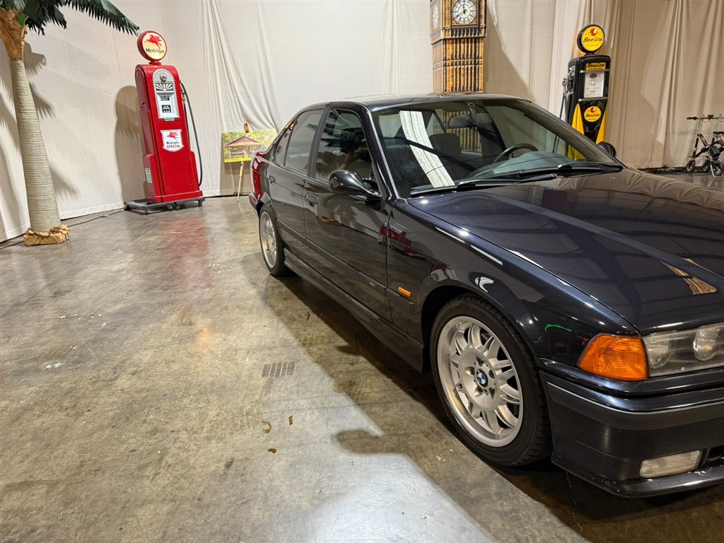 1997 BMW M3 E36 Sedan 4