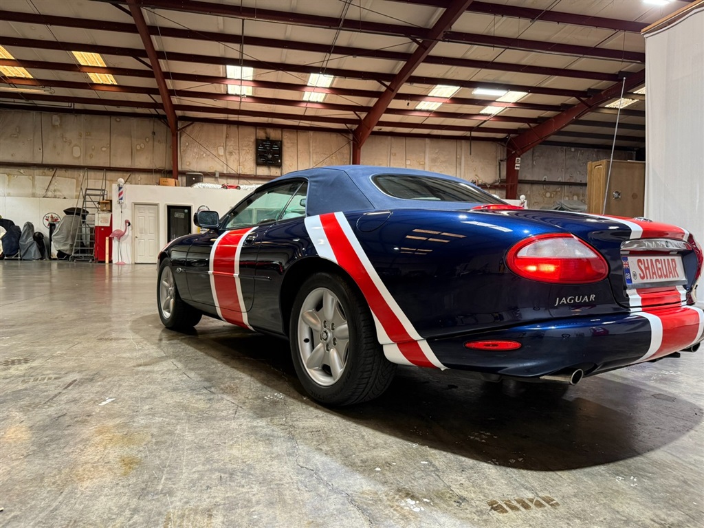 1998 Jaguar XK8 Convertible 16