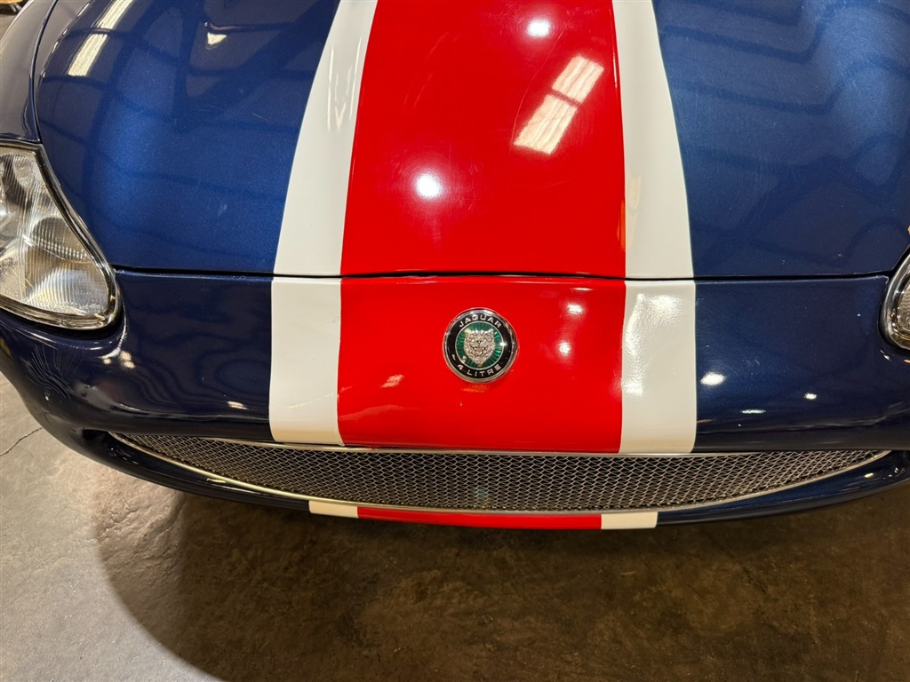1998 Jaguar XK8 Convertible 49