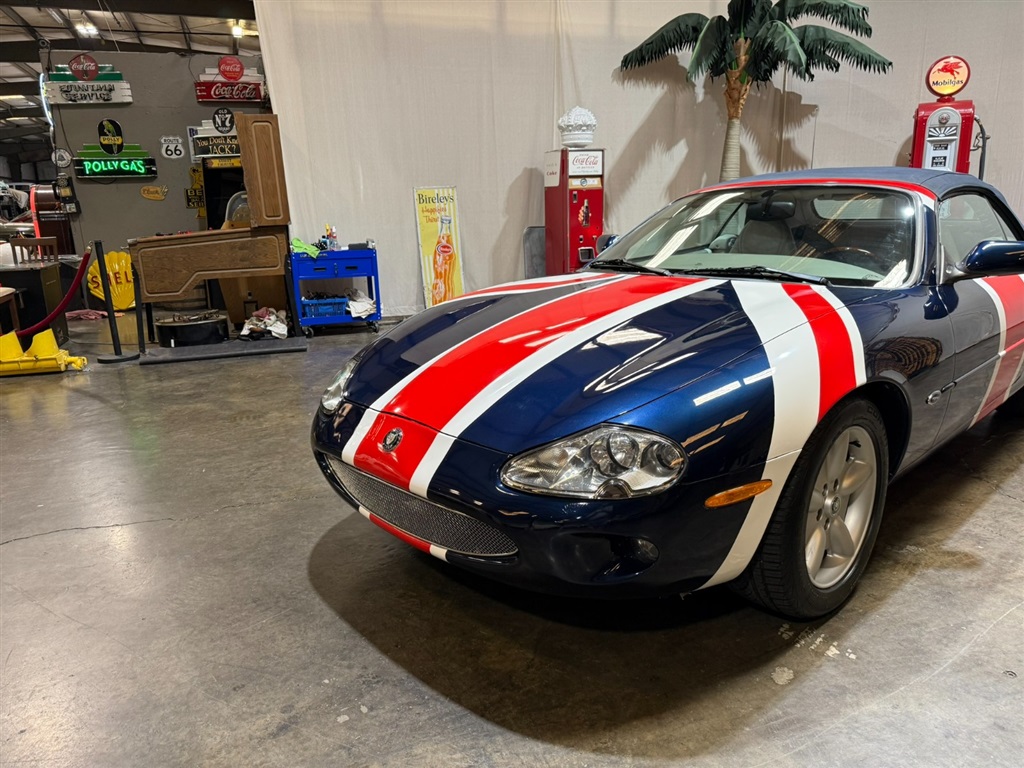 1998 Jaguar XK8 Convertible 9