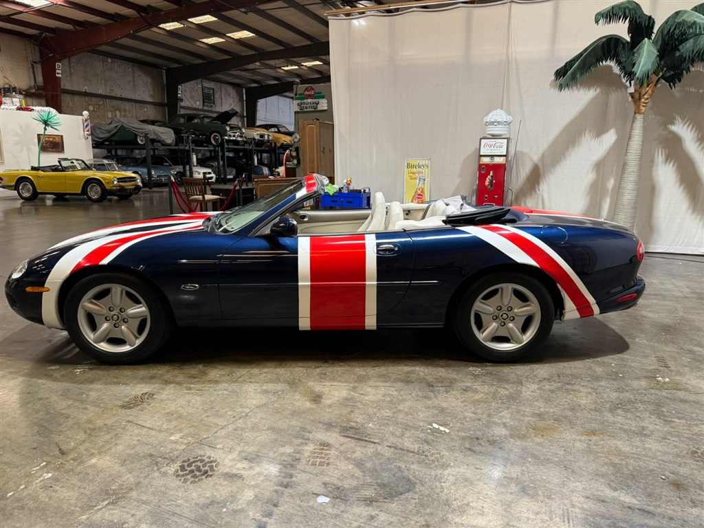 1998 Jaguar XK8 Convertible 93