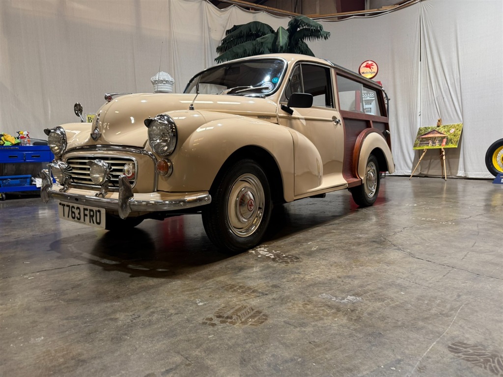 1971 Morris Minor 1000 Traveler 12