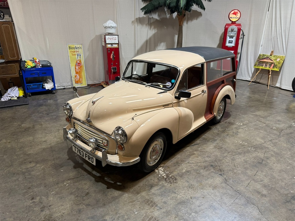 1971 Morris Minor 1000 Traveler 13