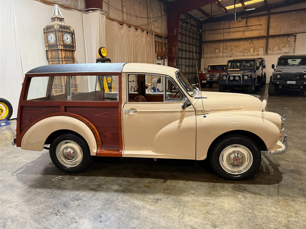 1971 Morris Minor 1000 Traveler 26