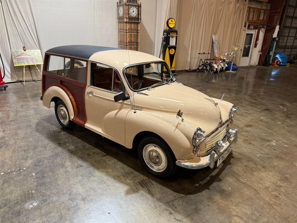 1971 Morris Minor 1000 Traveler 3