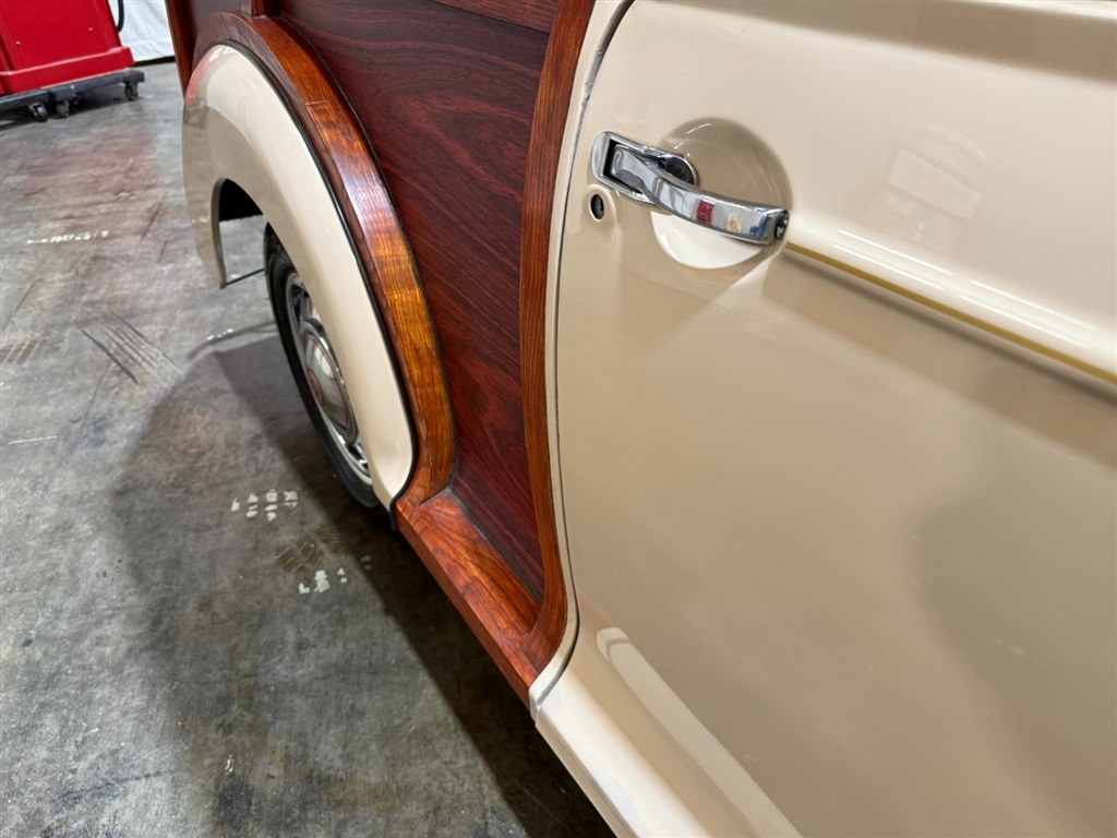 1971 Morris Minor 1000 Traveler 33