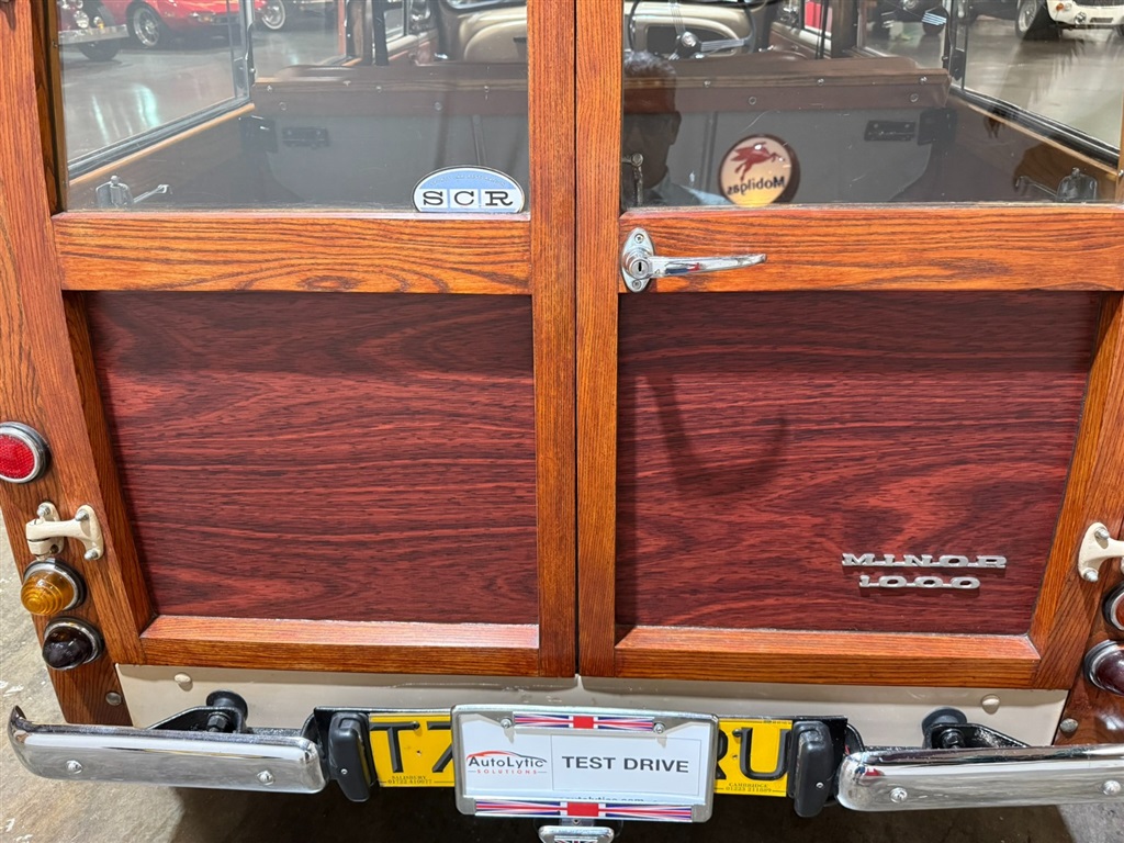 1971 Morris Minor 1000 Traveler 40