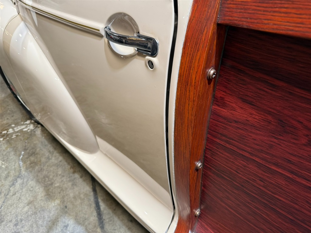 1971 Morris Minor 1000 Traveler 48