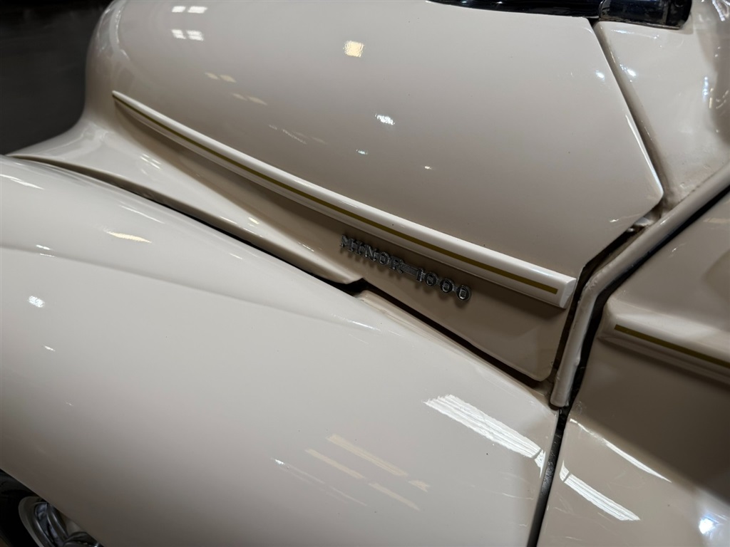 1971 Morris Minor 1000 Traveler 51