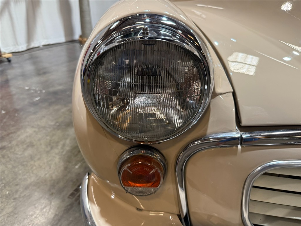 1971 Morris Minor 1000 Traveler 61