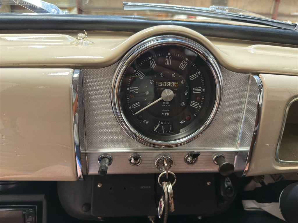 1971 Morris Minor 1000 Traveler 90