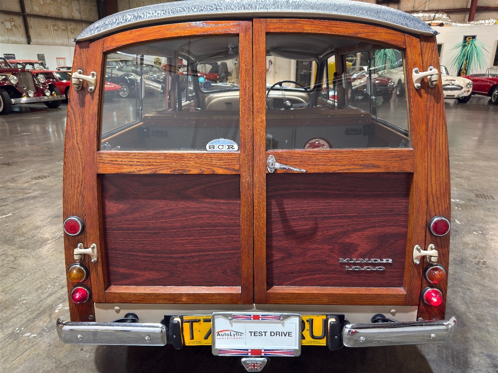 1971 Morris Minor 1000 Traveler 95