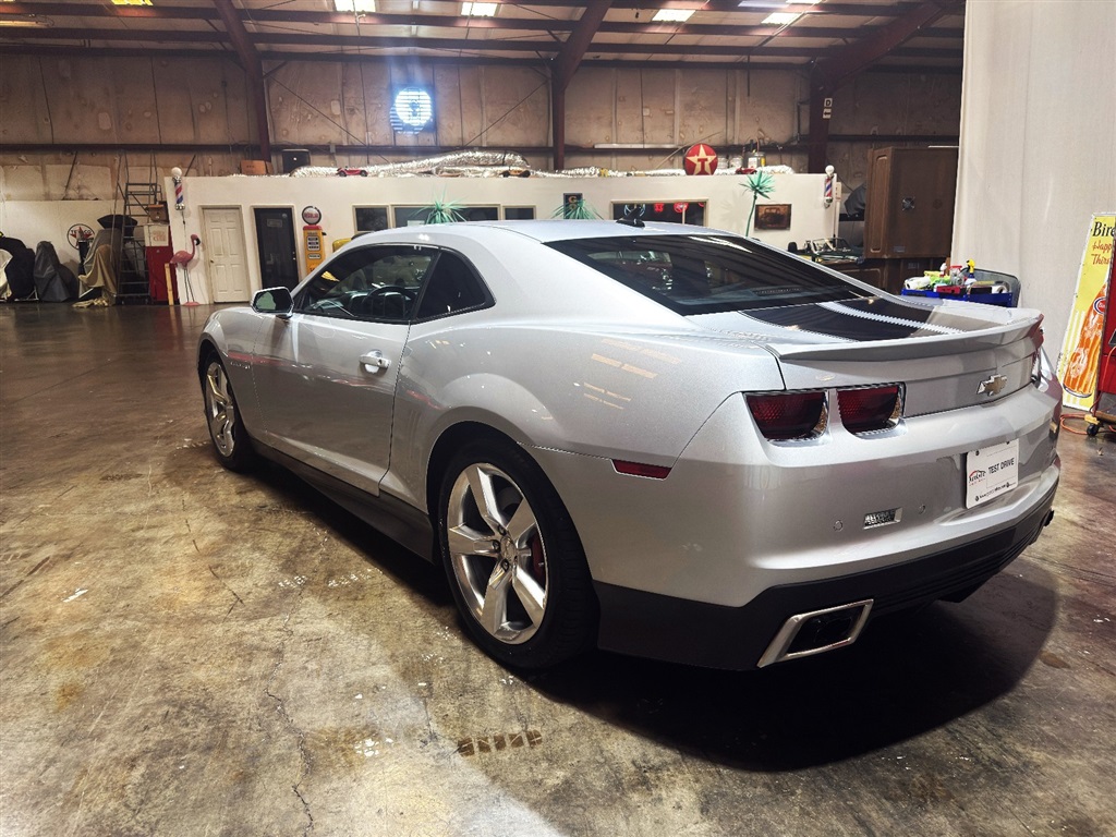 2010 Chevrolet Camaro 2SS Coupe 15