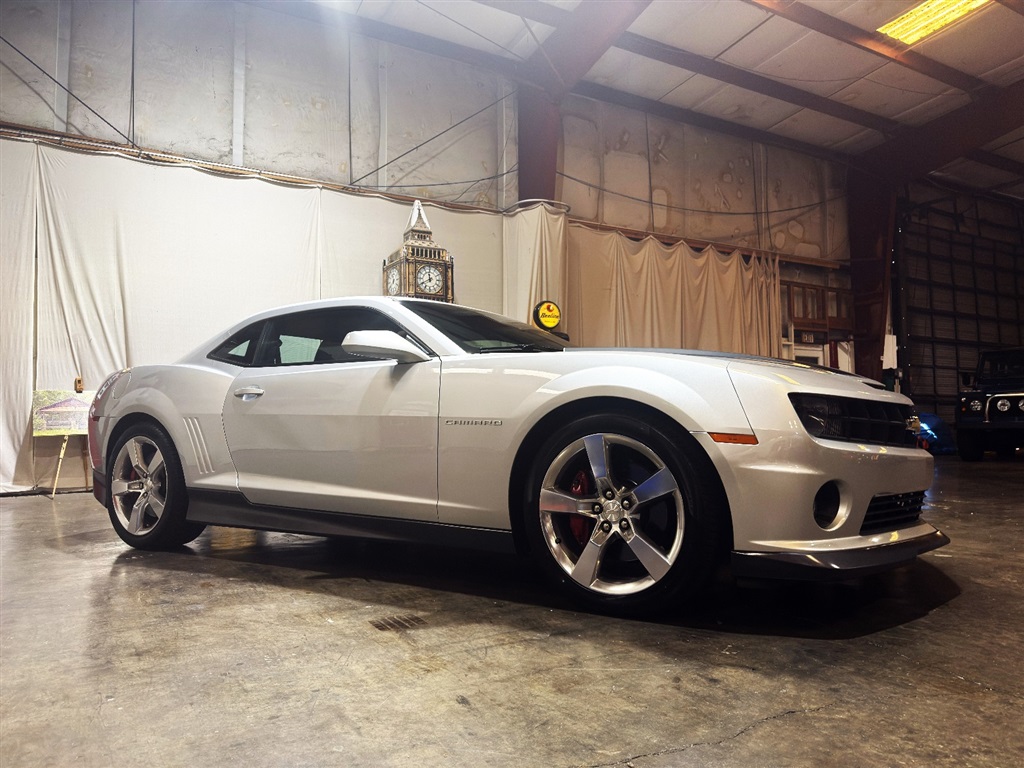 2010 Chevrolet Camaro 2SS Coupe 2