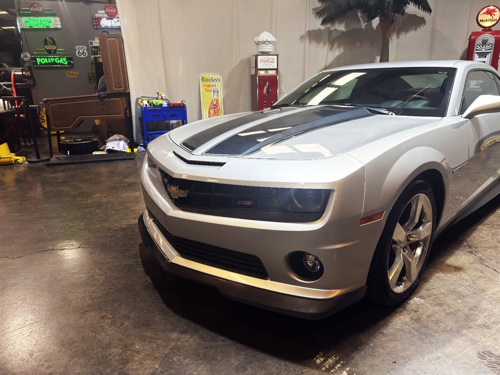2010 Chevrolet Camaro 2SS Coupe 9