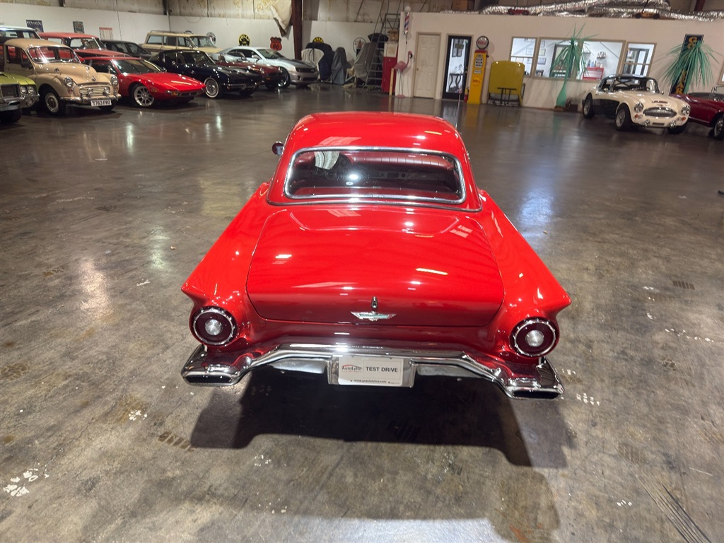 1957 Ford Thunderbird Roadster 37