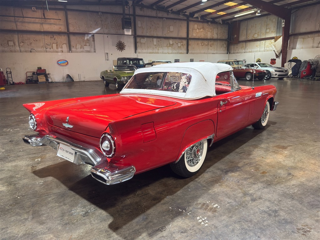 1957 Ford Thunderbird Roadster 41