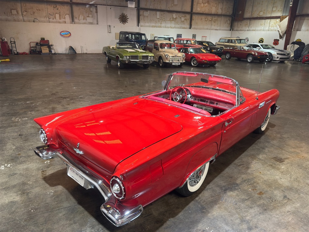 1957 Ford Thunderbird Roadster 43