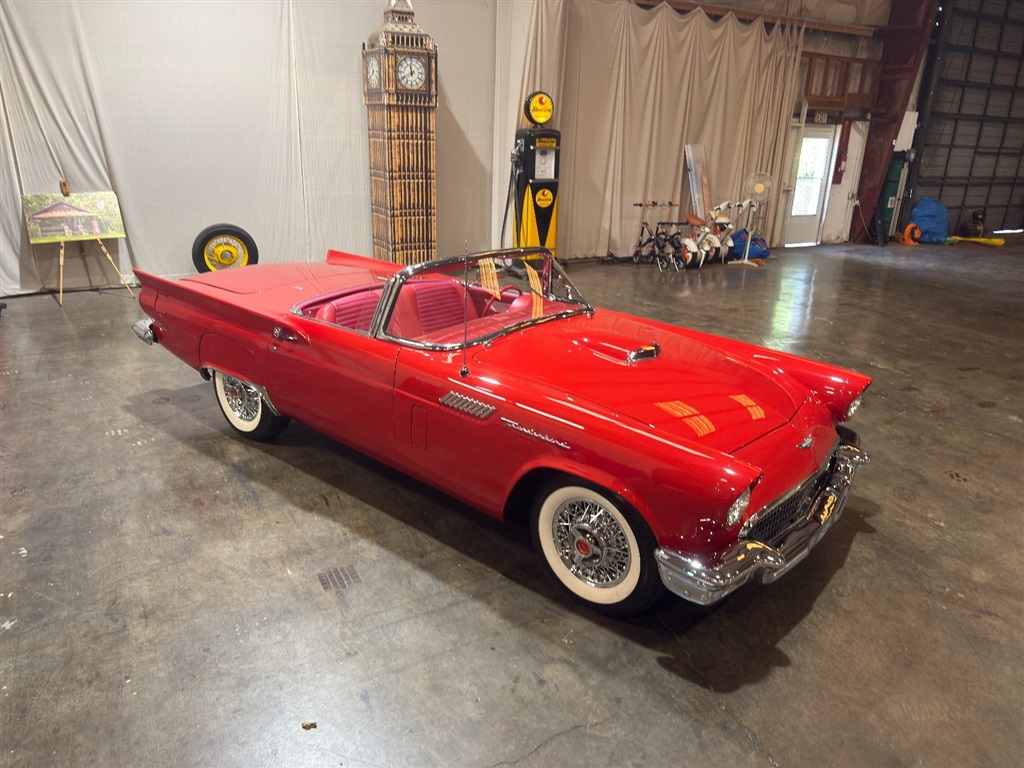 1957 Ford Thunderbird Roadster 5