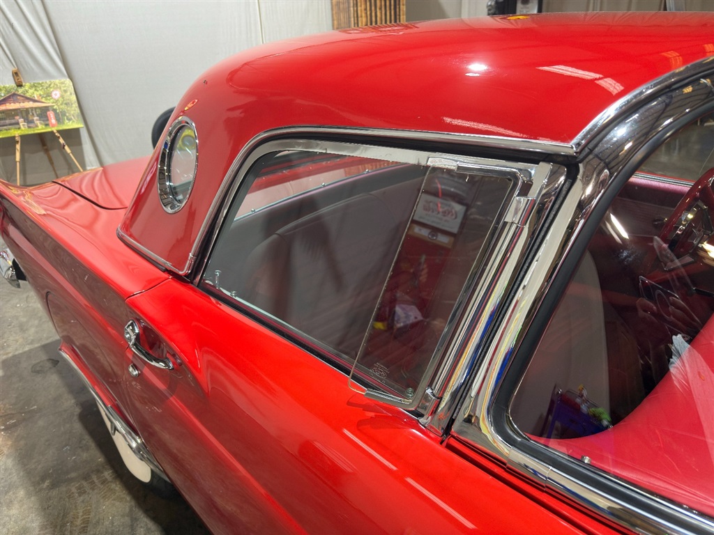 1957 Ford Thunderbird Roadster 52