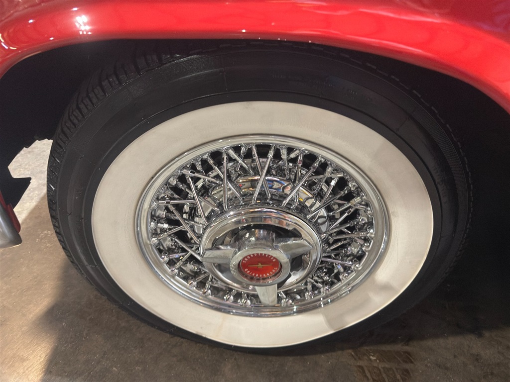 1957 Ford Thunderbird Roadster 73