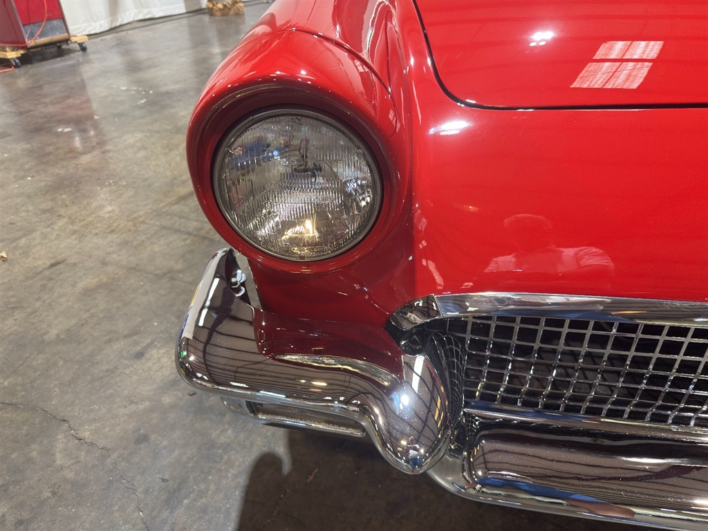 1957 Ford Thunderbird Roadster 77
