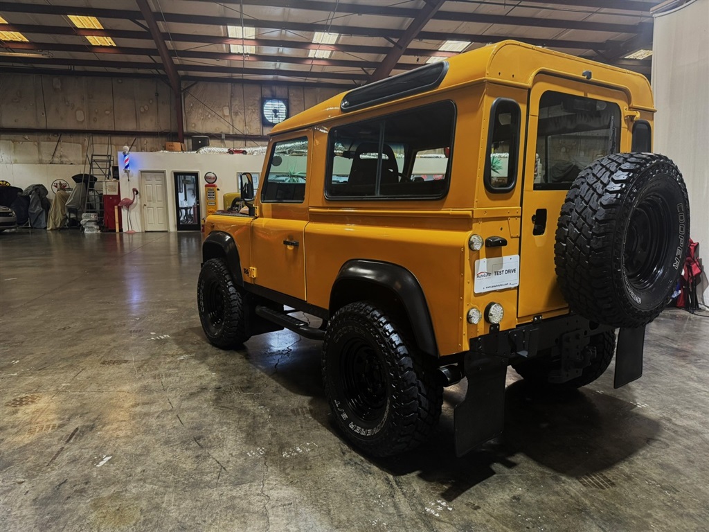 1999 Land Rover Defender 90 RHD Hardtop 14