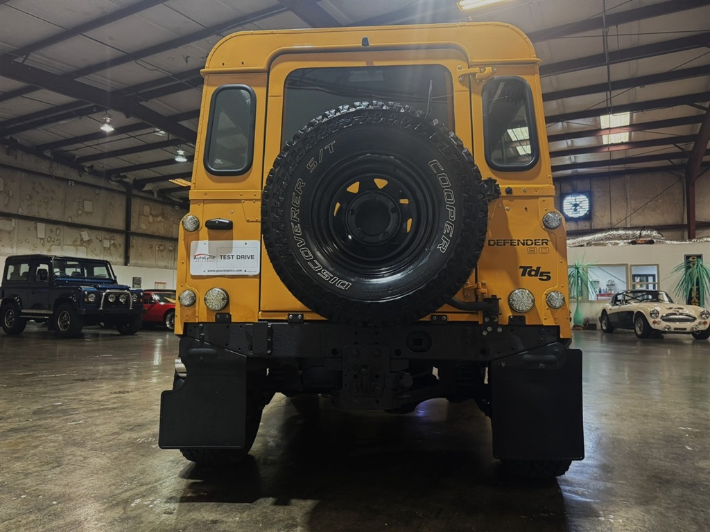 1999 Land Rover Defender 90 RHD Hardtop 19
