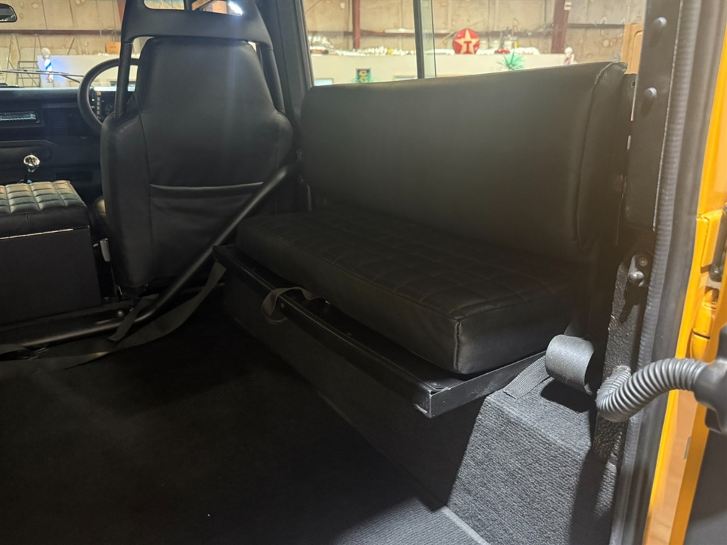 1999 Land Rover Defender 90 RHD Hardtop 39