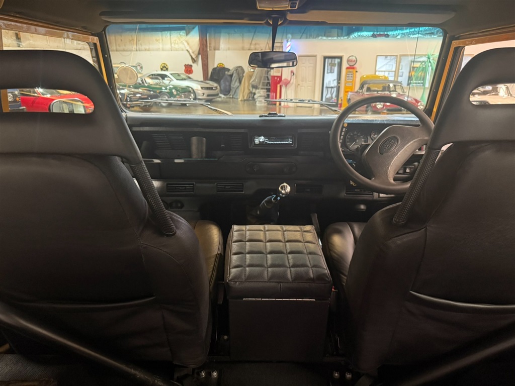 1999 Land Rover Defender 90 RHD Hardtop 45