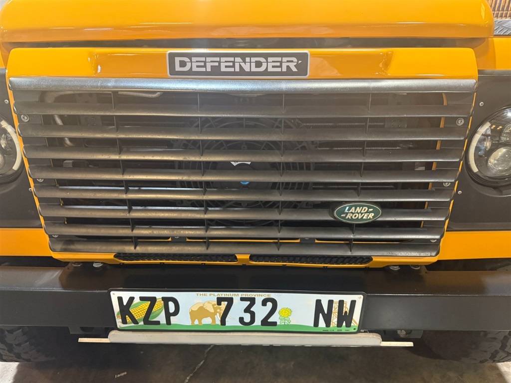 1999 Land Rover Defender 90 RHD Hardtop 58