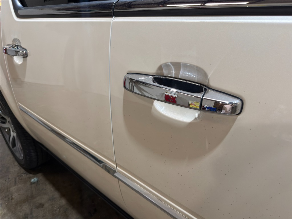 2010 Cadillac Escalade ESV 33