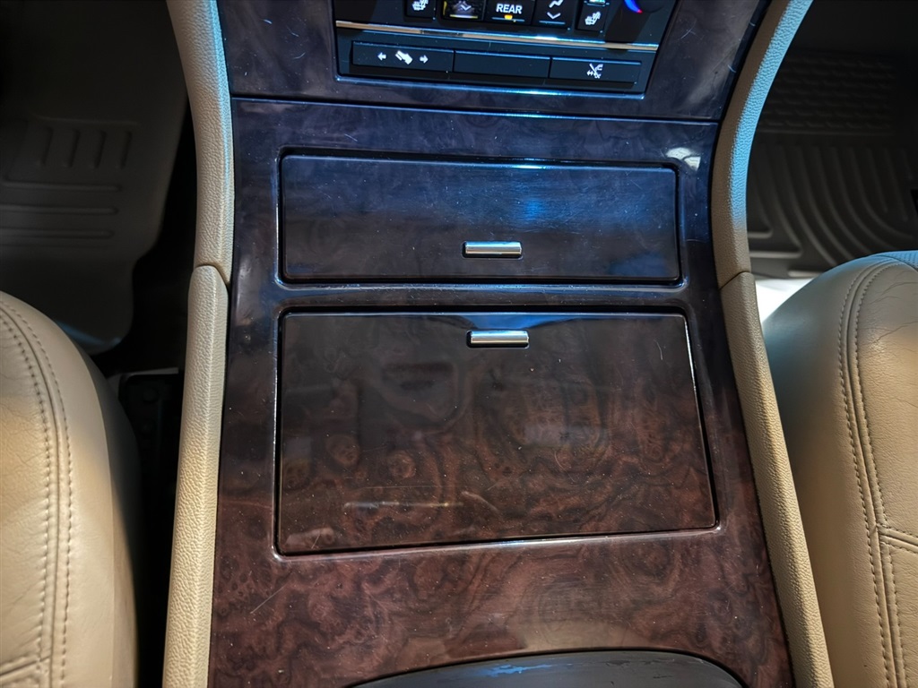 2010 Cadillac Escalade ESV 65