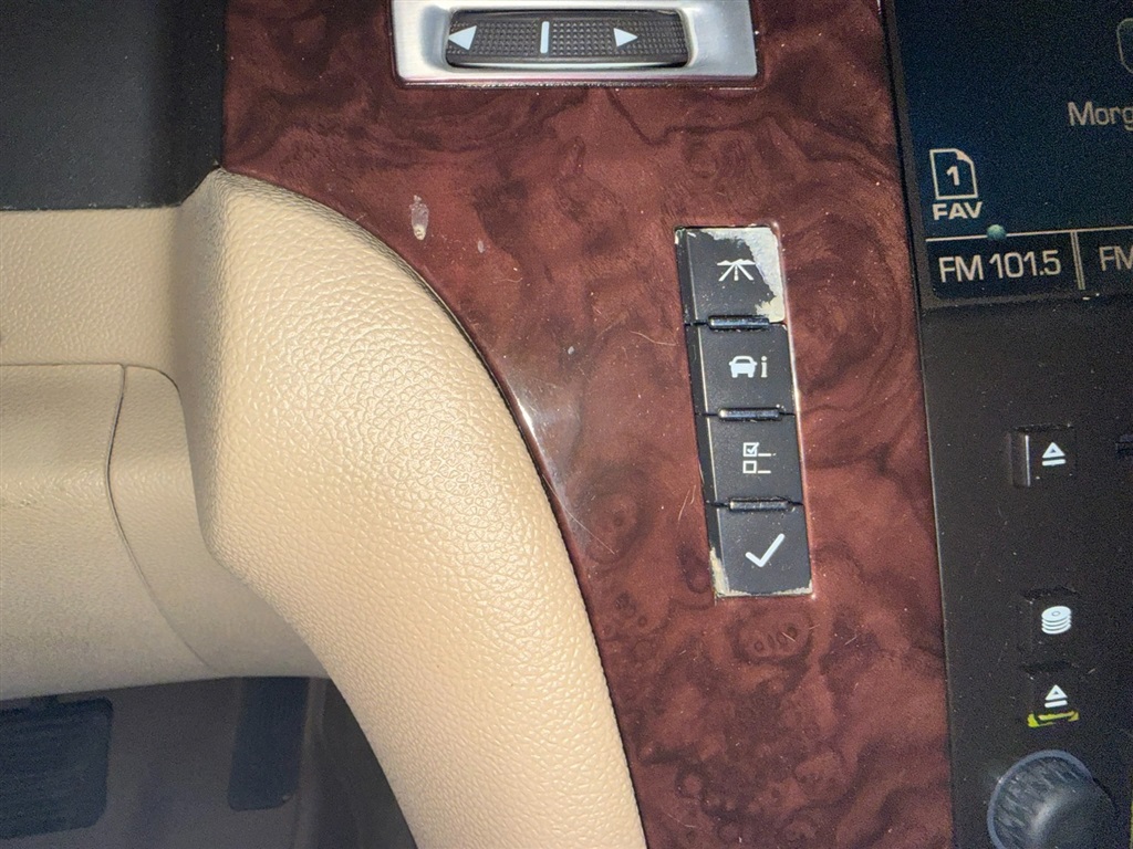 2010 Cadillac Escalade ESV 66