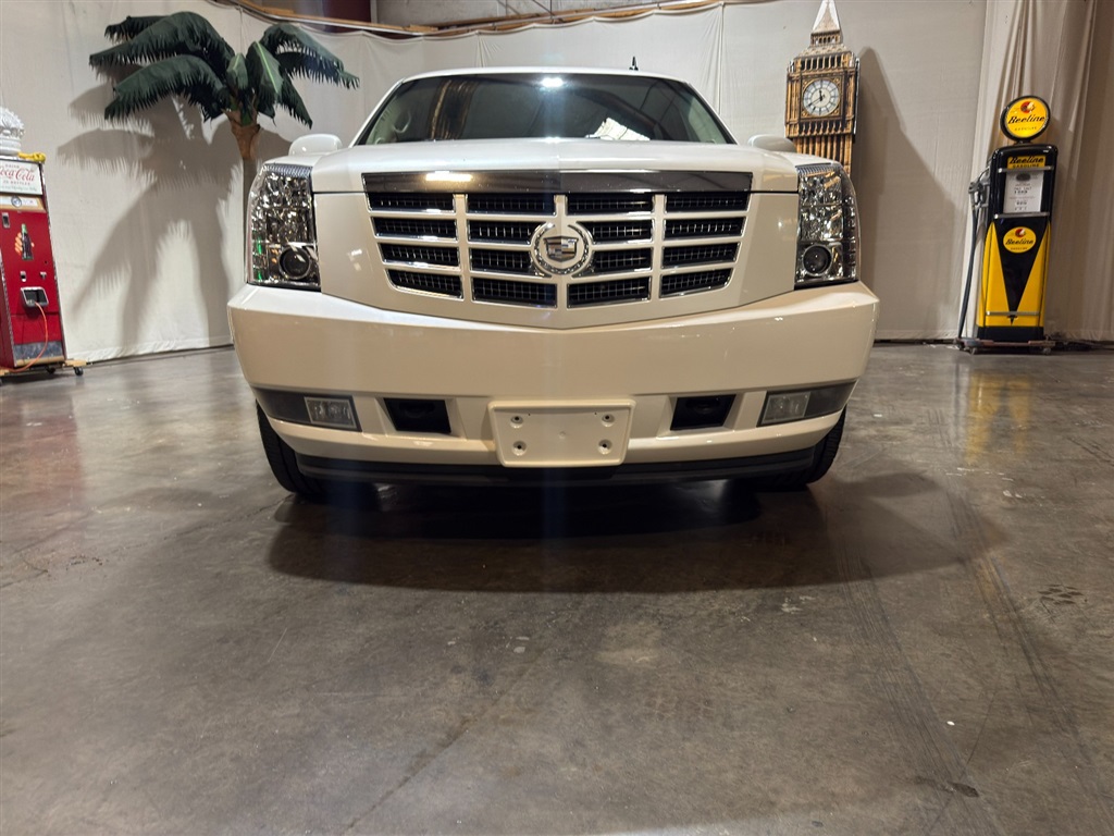 2010 Cadillac Escalade ESV 7
