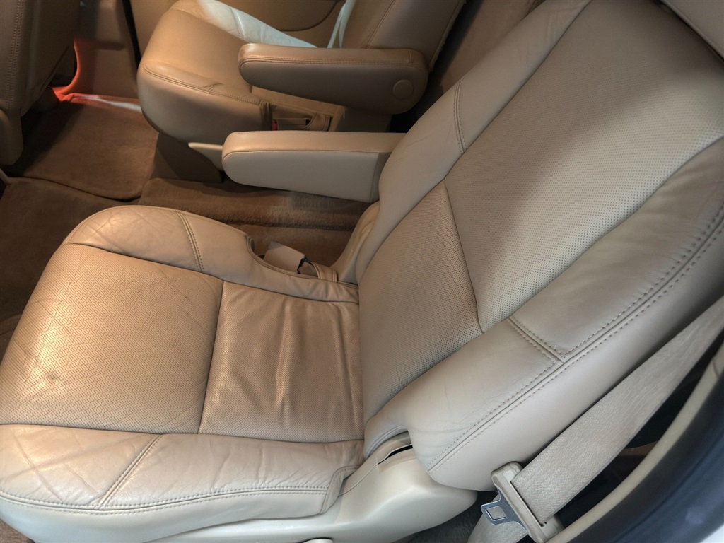 2010 Cadillac Escalade ESV 72
