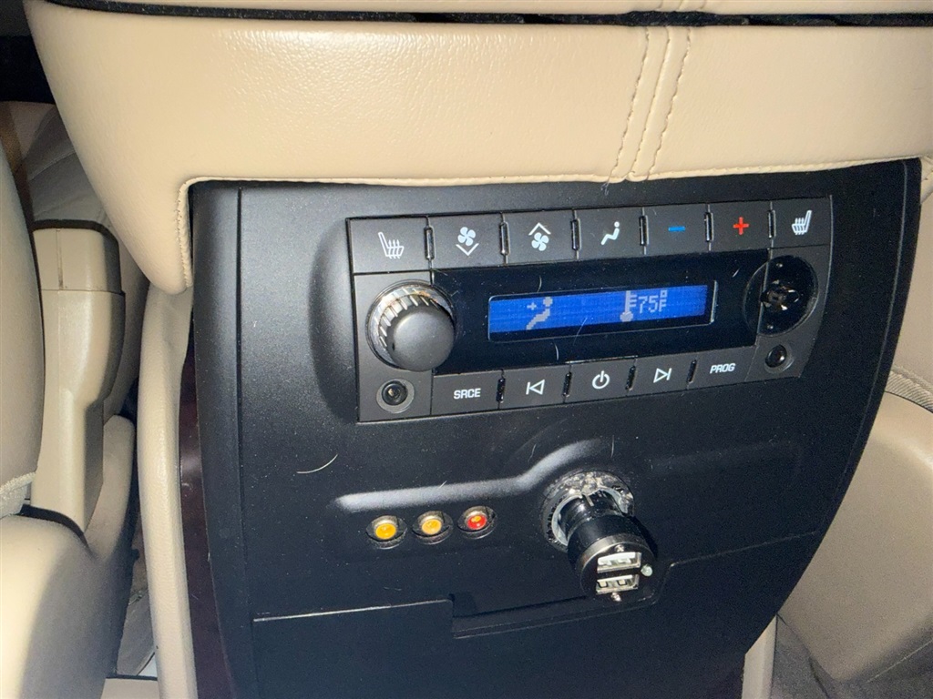 2010 Cadillac Escalade ESV 75