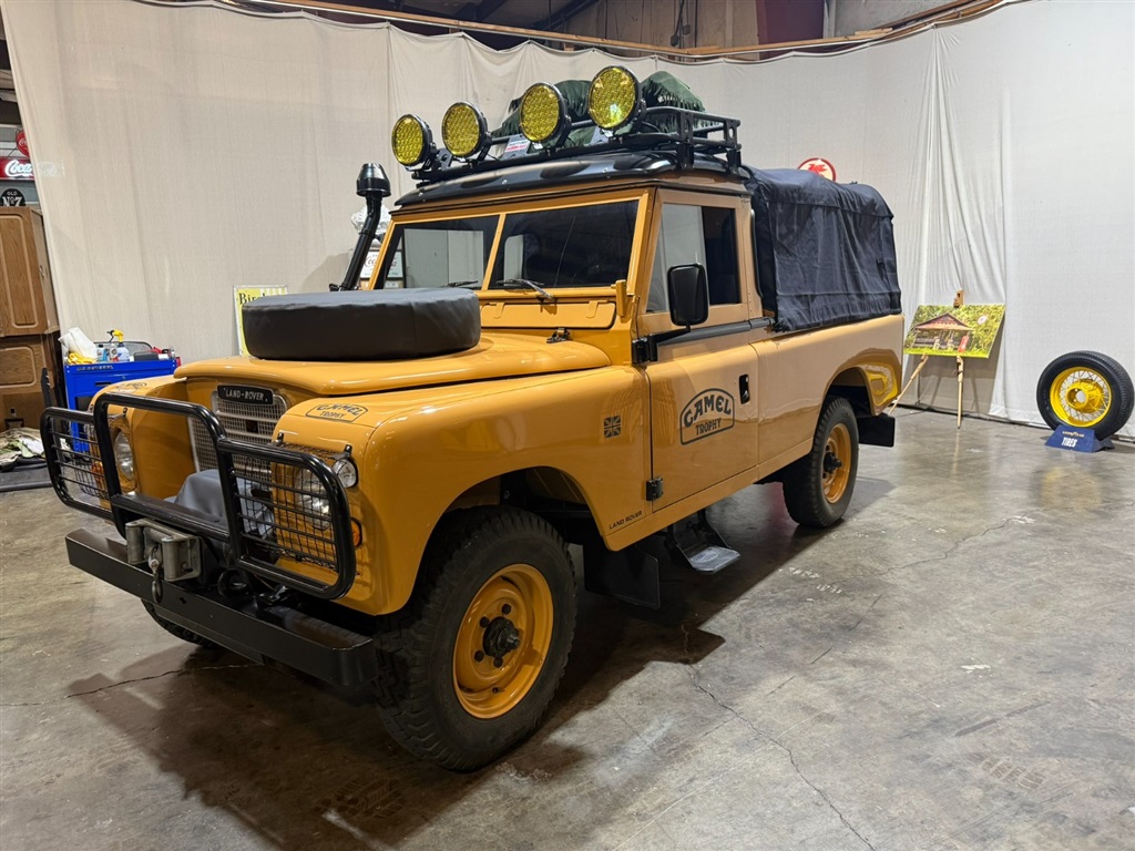 1981 Land Rover Series III 109 High Capacity Pick Up 10