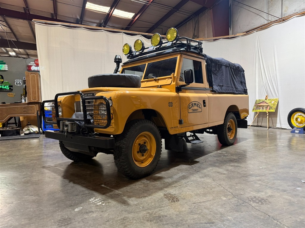 1981 Land Rover Series III 109 High Capacity Pick Up 12
